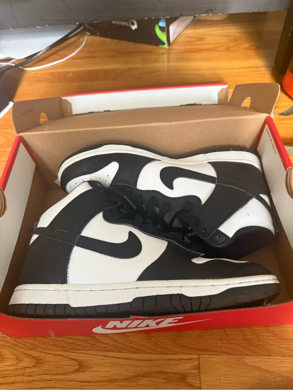 Nike Dunk High White Black University Red – Women’s 10 / Men’s 8.5 – DD1869-103